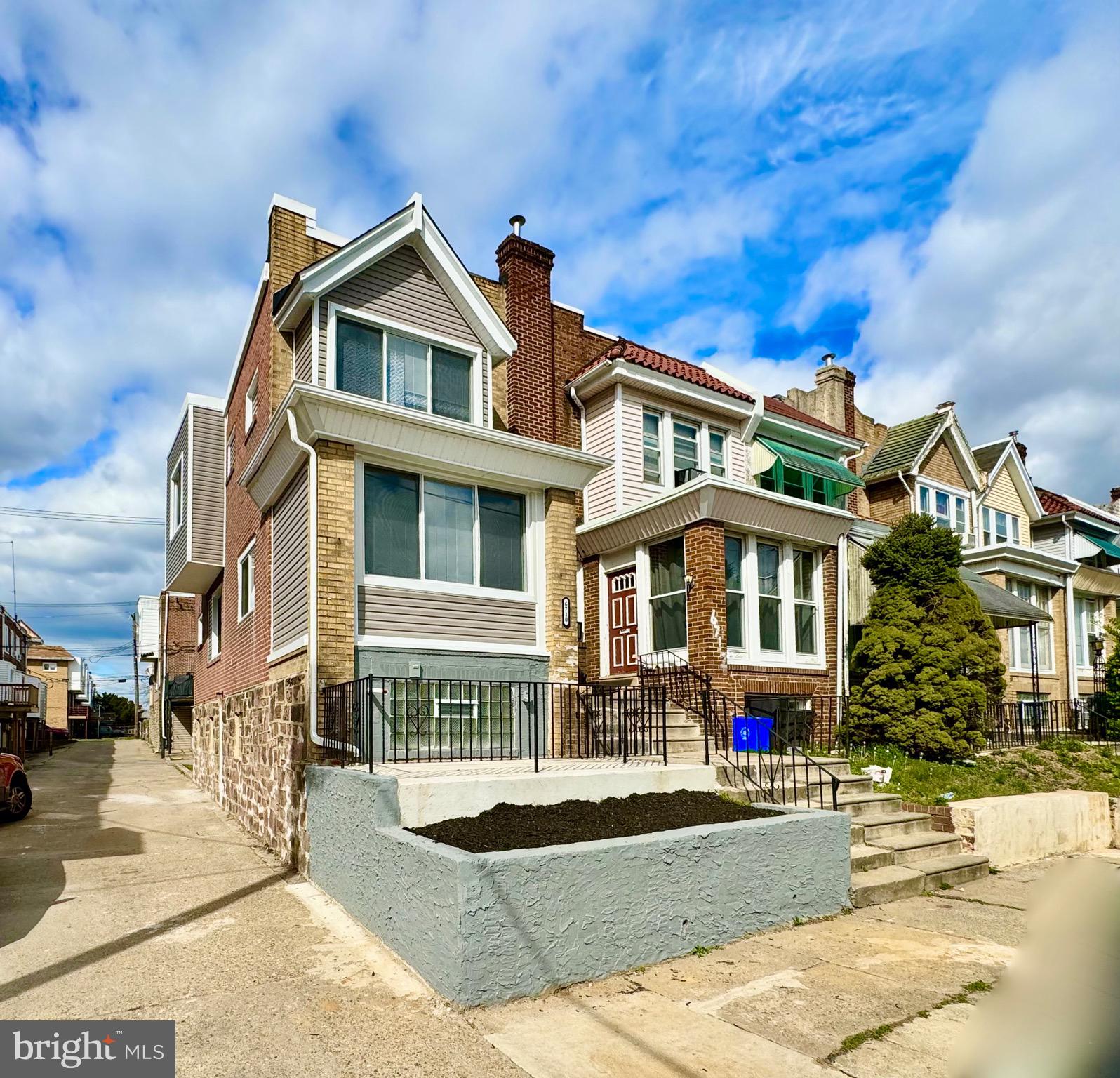 6710 North Smedley St  