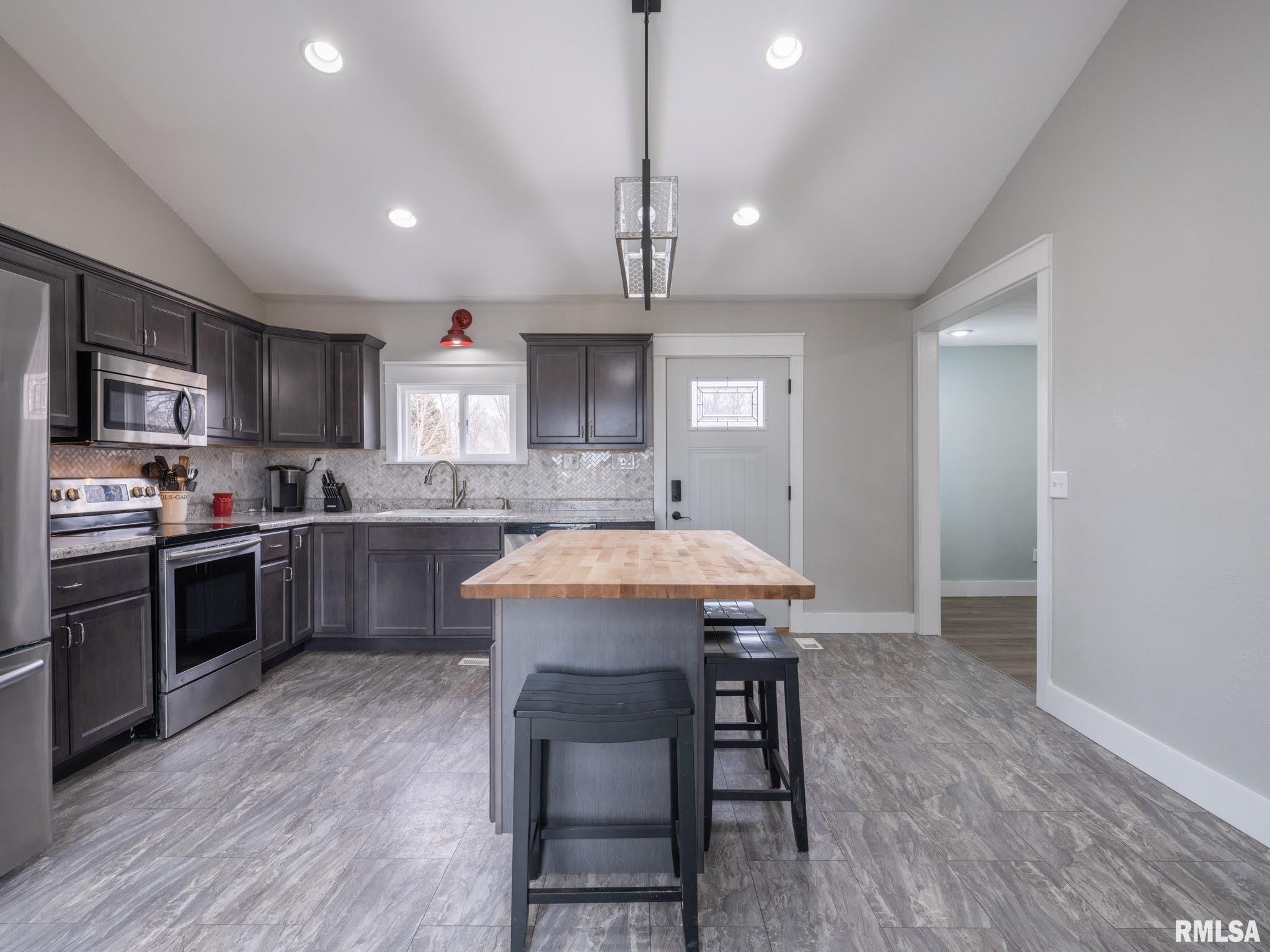 9318 North Brimwater Road Brimfield, IL 61517 - Photo 8 of 49