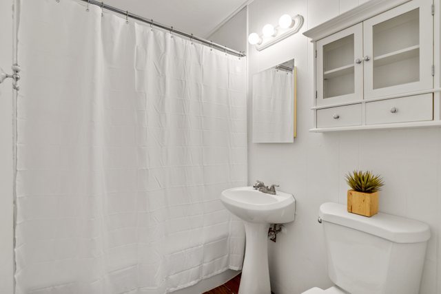 1945 Maplewood Road Northbrook, IL 60062 - Photo 24 of 30