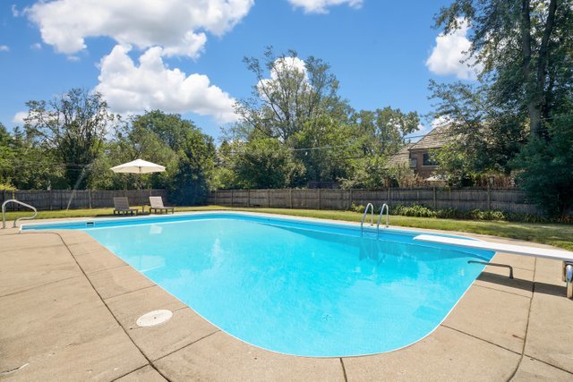 1945 Maplewood Road Northbrook, IL 60062 - Photo 27 of 30