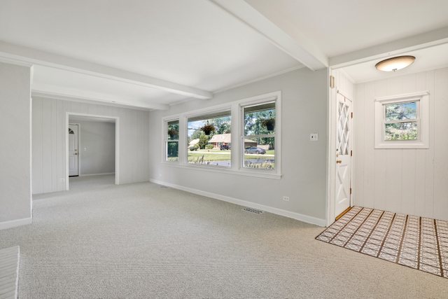 1945 Maplewood Road Northbrook, IL 60062 - Photo 5 of 30
