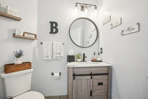 $935,000 | 9 Stark Court, Ringoes, NJ 08551