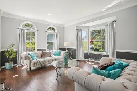 $935,000 | 9 Stark Court, Ringoes, NJ 08551