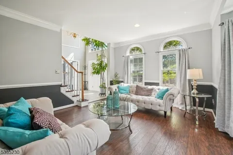 $935,000 | 9 Stark Court, Ringoes, NJ 08551