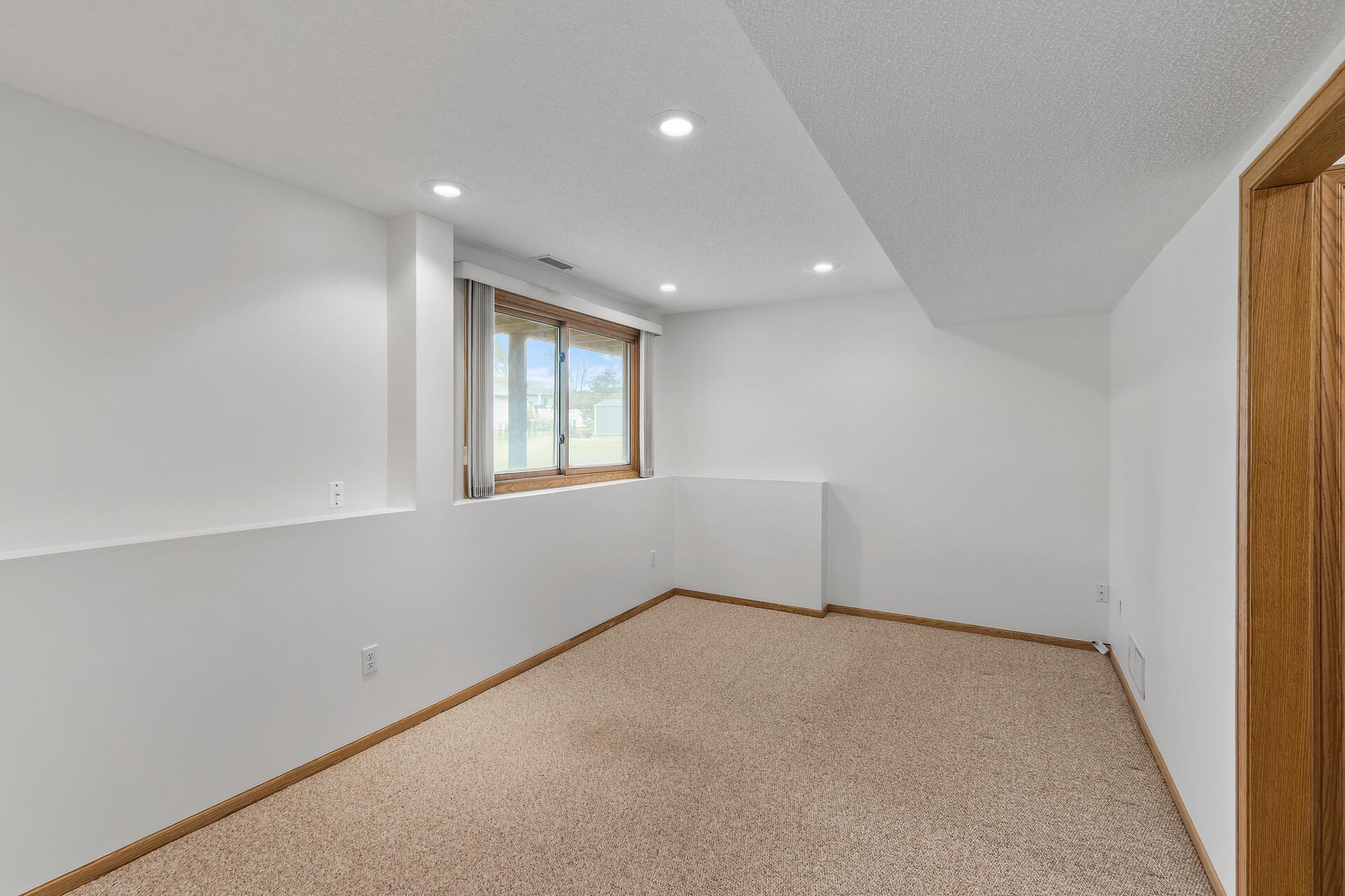 901 Countryside Road Waconia, MN 55387 - Photo 23 of 23 Gallery Image 23