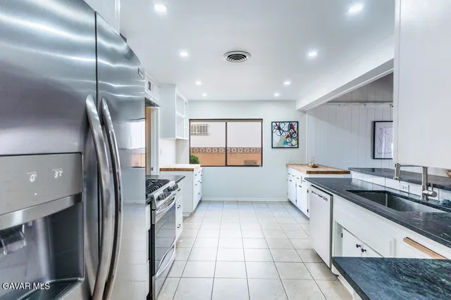 $1,049,000 | 6563 Bianca Avenue, Van Nuys, CA 91406