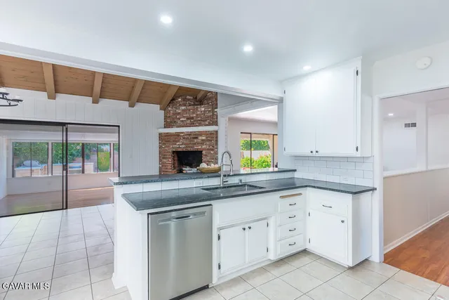 $1,049,000 | 6563 Bianca Avenue, Van Nuys, CA 91406