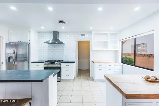 $1,049,000 | 6563 Bianca Avenue, Van Nuys, CA 91406