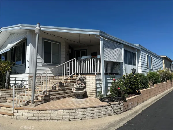 $300,000 | 24701 Raymond Way, Unit 195, Lake Forest, CA 92630