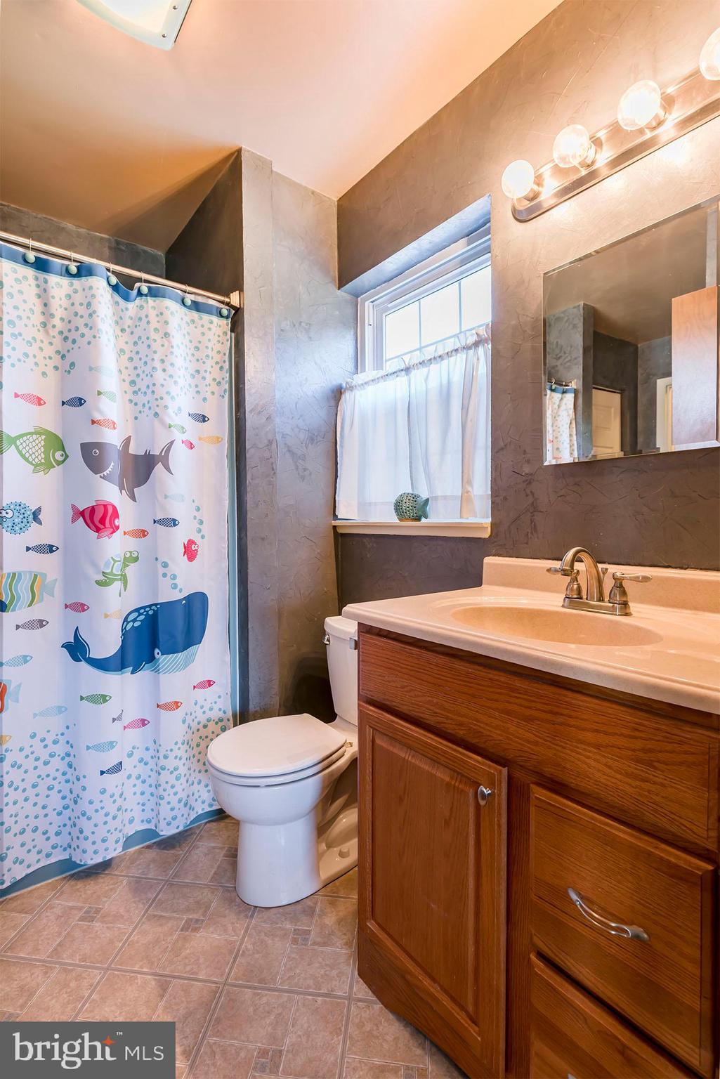101 April Lane Lititz, PA 17543 - Photo 22 of 42