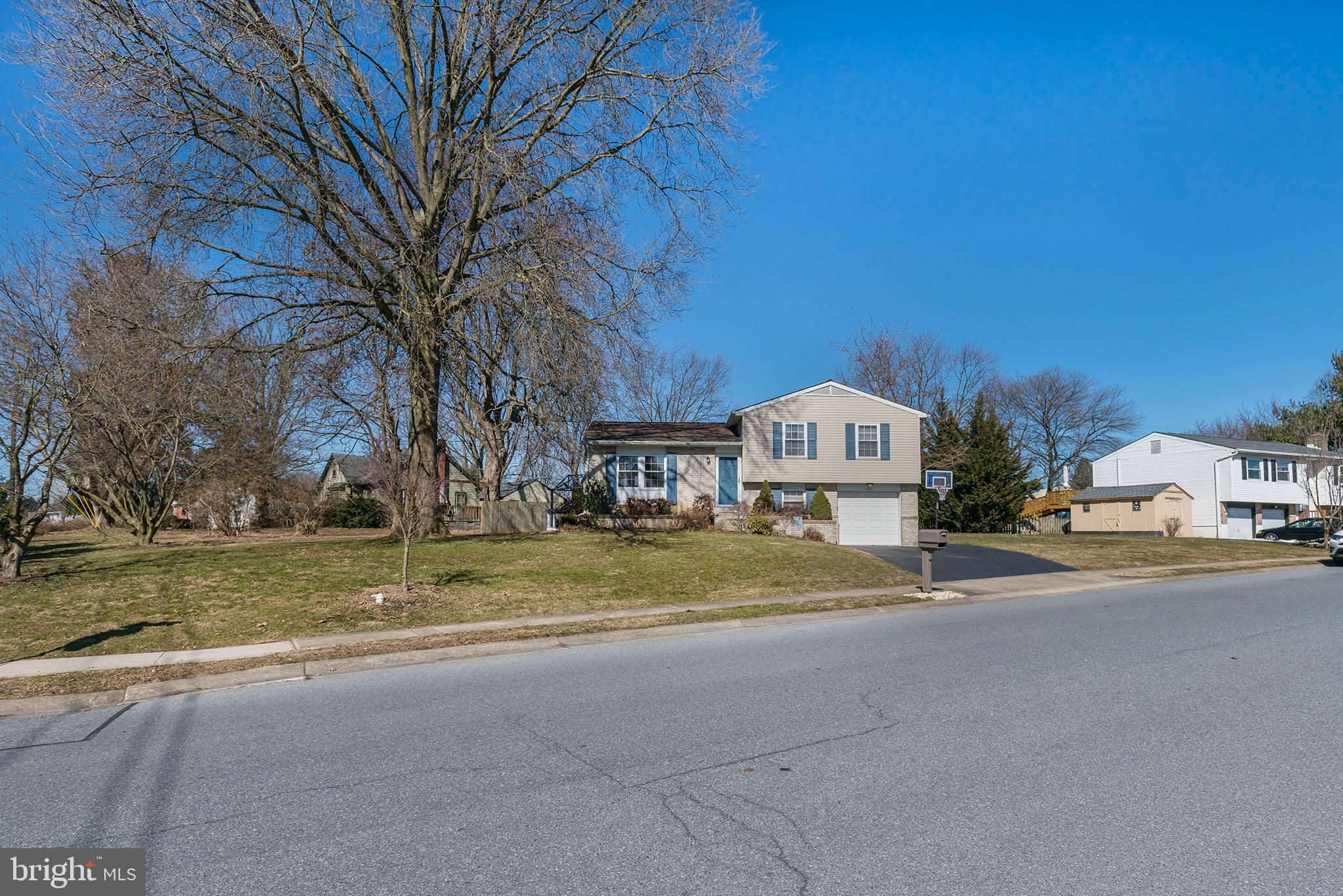 101 April Lane Lititz, PA 17543 - Photo 35 of 42
