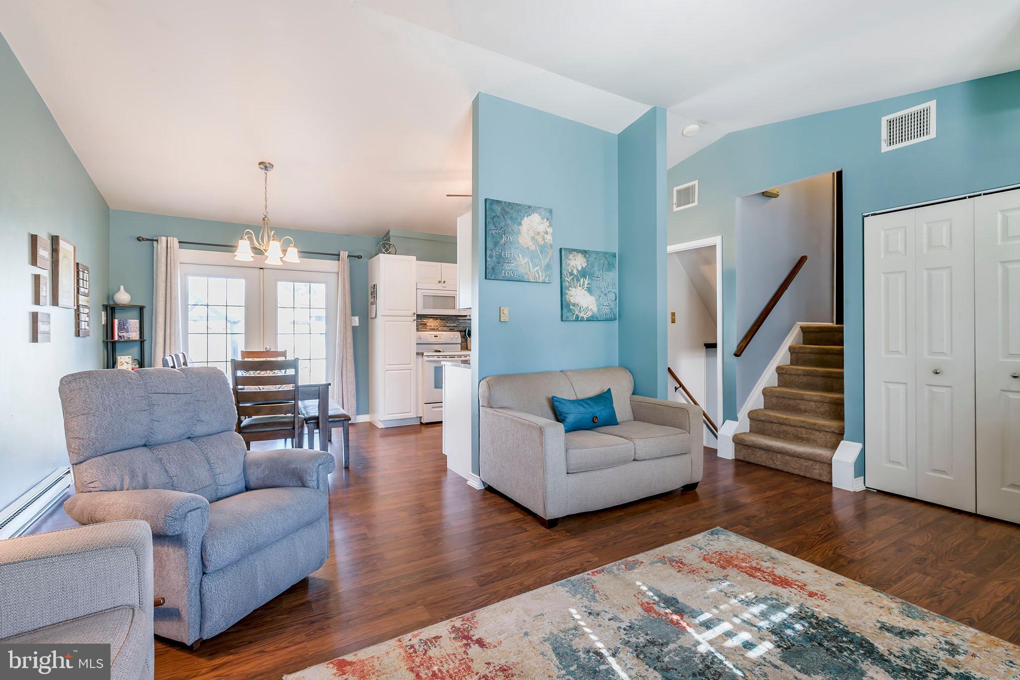 101 April Lane Lititz, PA 17543 - Photo 5 of 42
