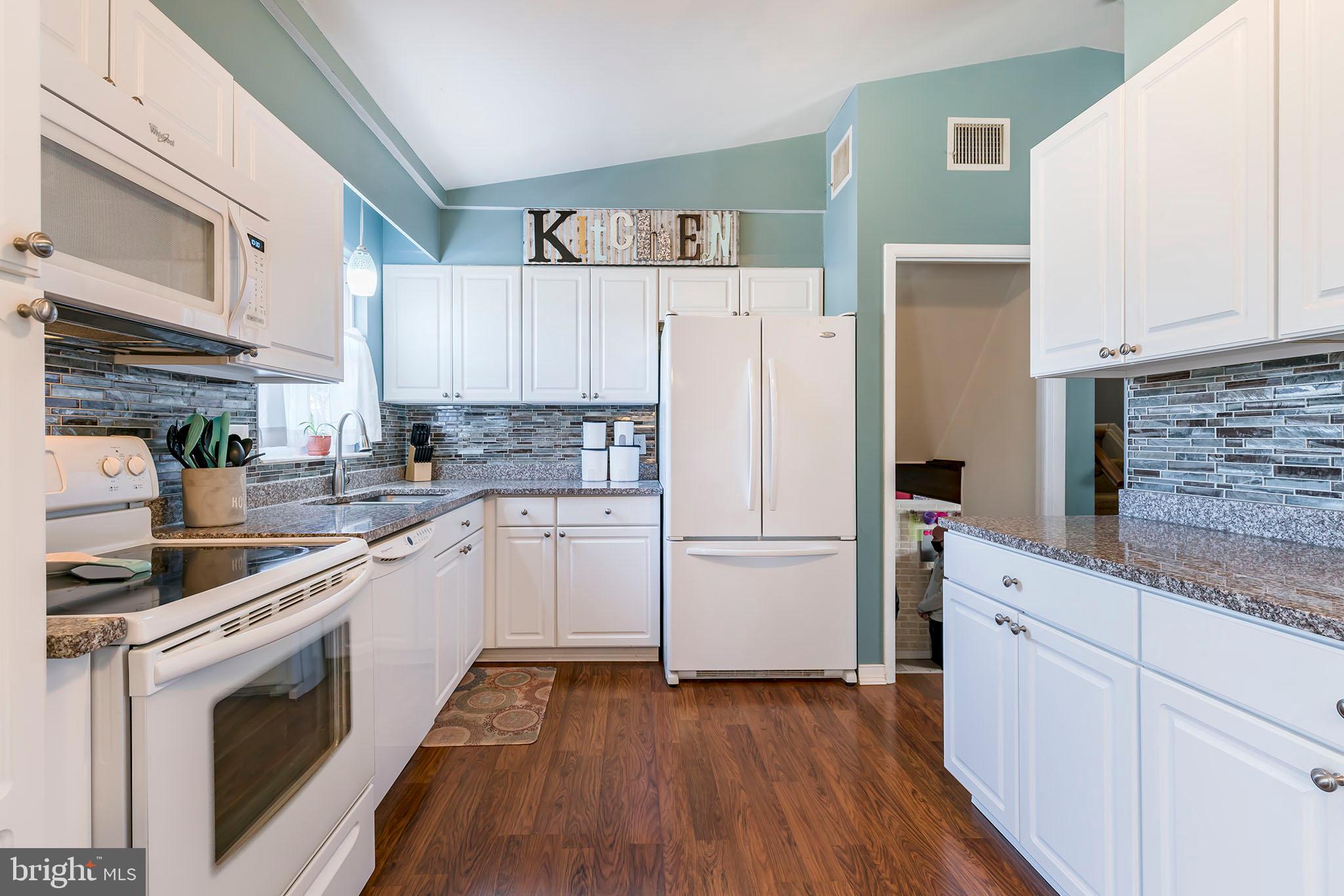 101 April Lane Lititz, PA 17543 - Photo 8 of 42