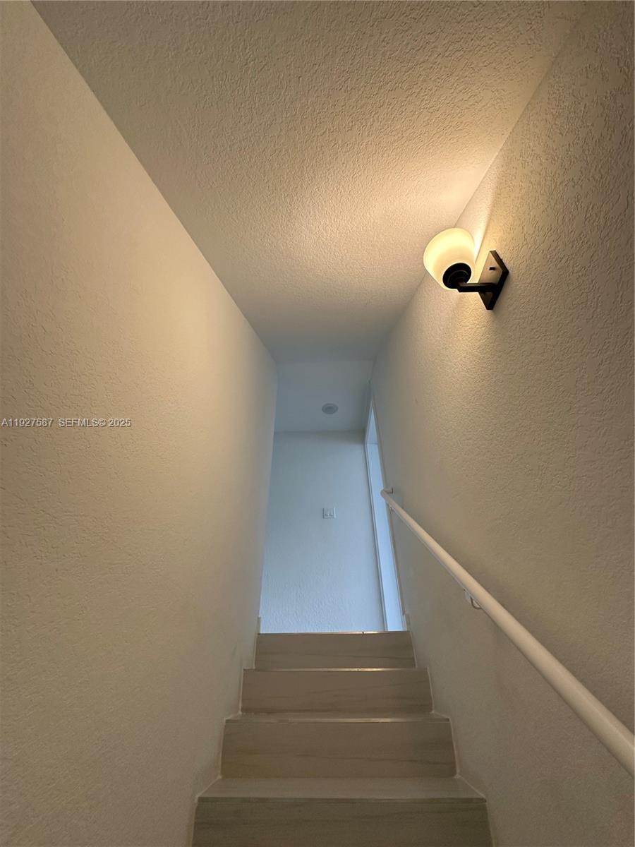 14573 Southwest 261st Terrace, Unit 14573 Homestead, FL 33032 - Photo 28 of 35