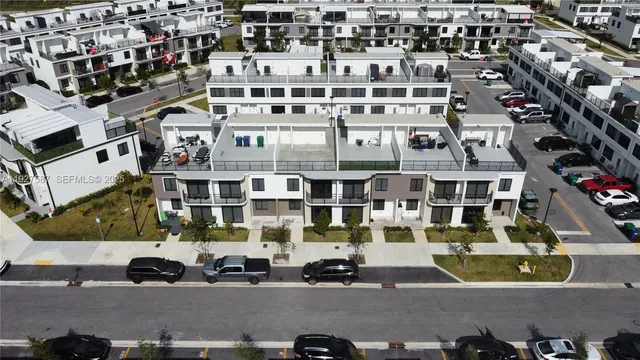 $2,900 | 14573 Southwest 261st Terrace, Unit 14573, Homestead, FL 33032