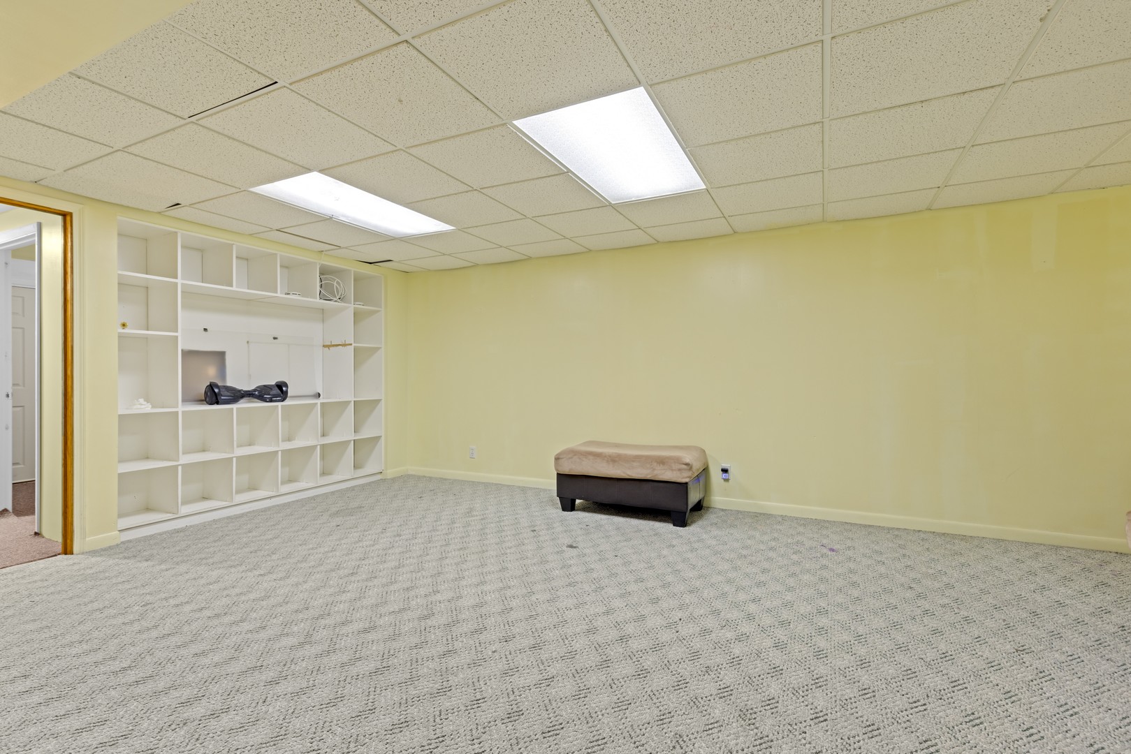 3626 Toft Street Rockford, IL 61114 - Photo 15 of 22 an empty room and a window