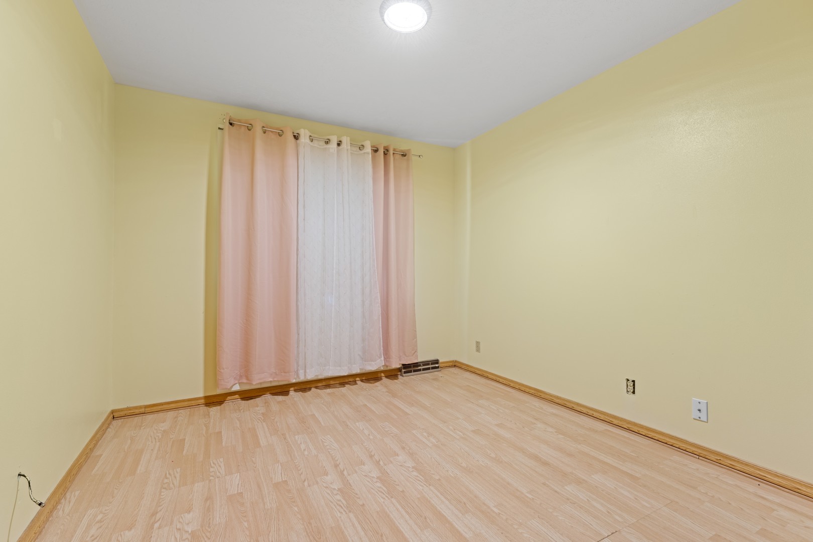3626 Toft Street Rockford, IL 61114 - Photo 10 of 22 a view of an empty room and wooden floor