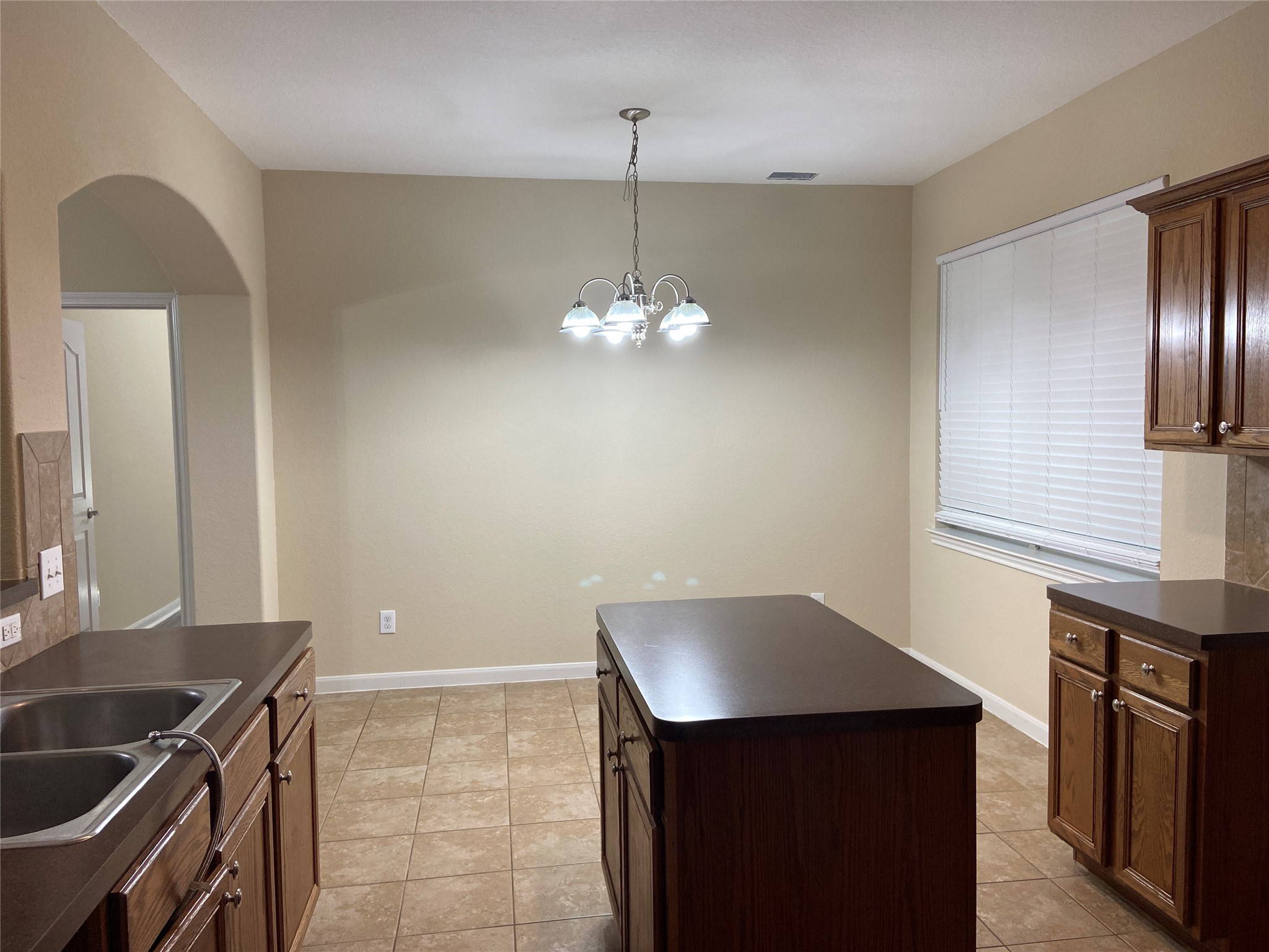 4903 Summer Ridge Drive Conroe, TX 77303 - Photo 10 of 32