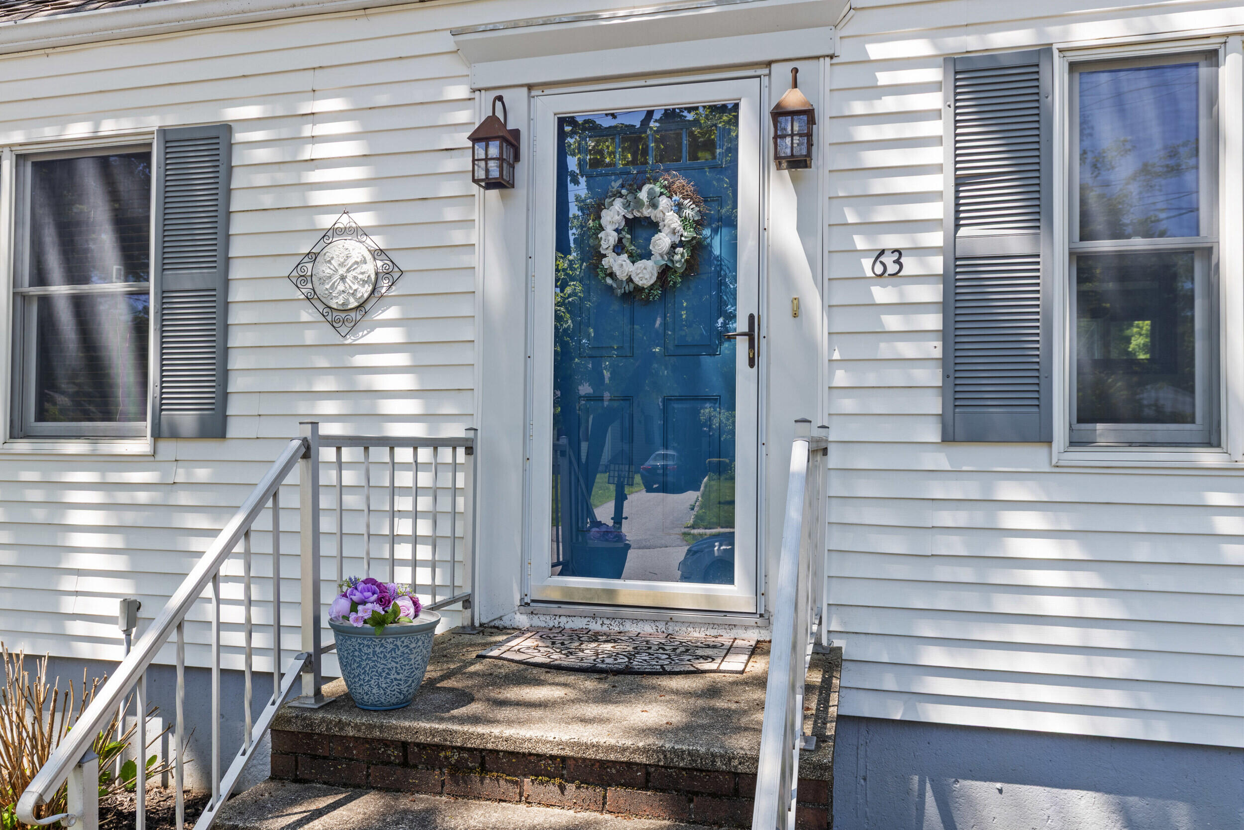 63 West Commonwealth Drive Portland, ME 04103 - Photo 4 of 46 63 W Commonwealth Drive