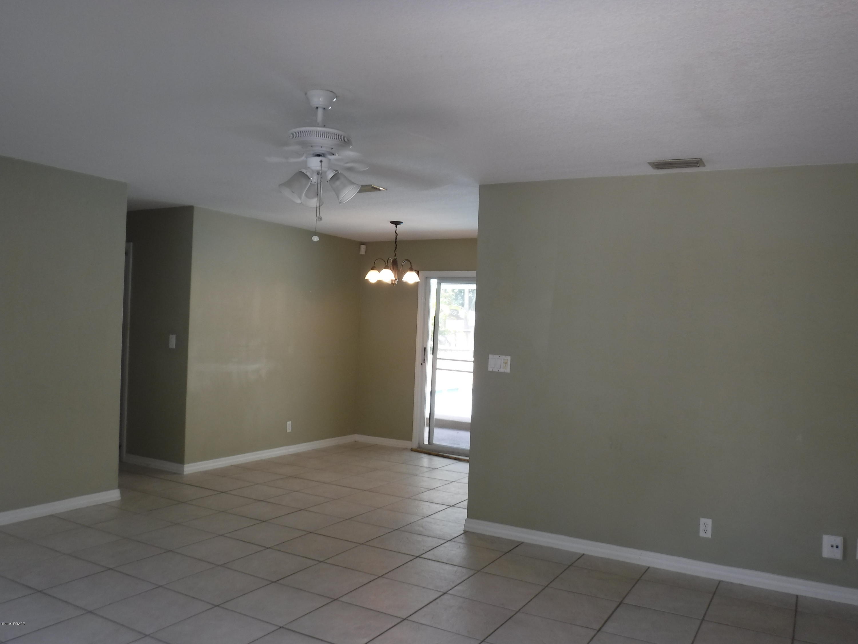 1501 Edgewater Road Daytona Beach, FL 32114 - Photo 3 of 23 DSCF0967