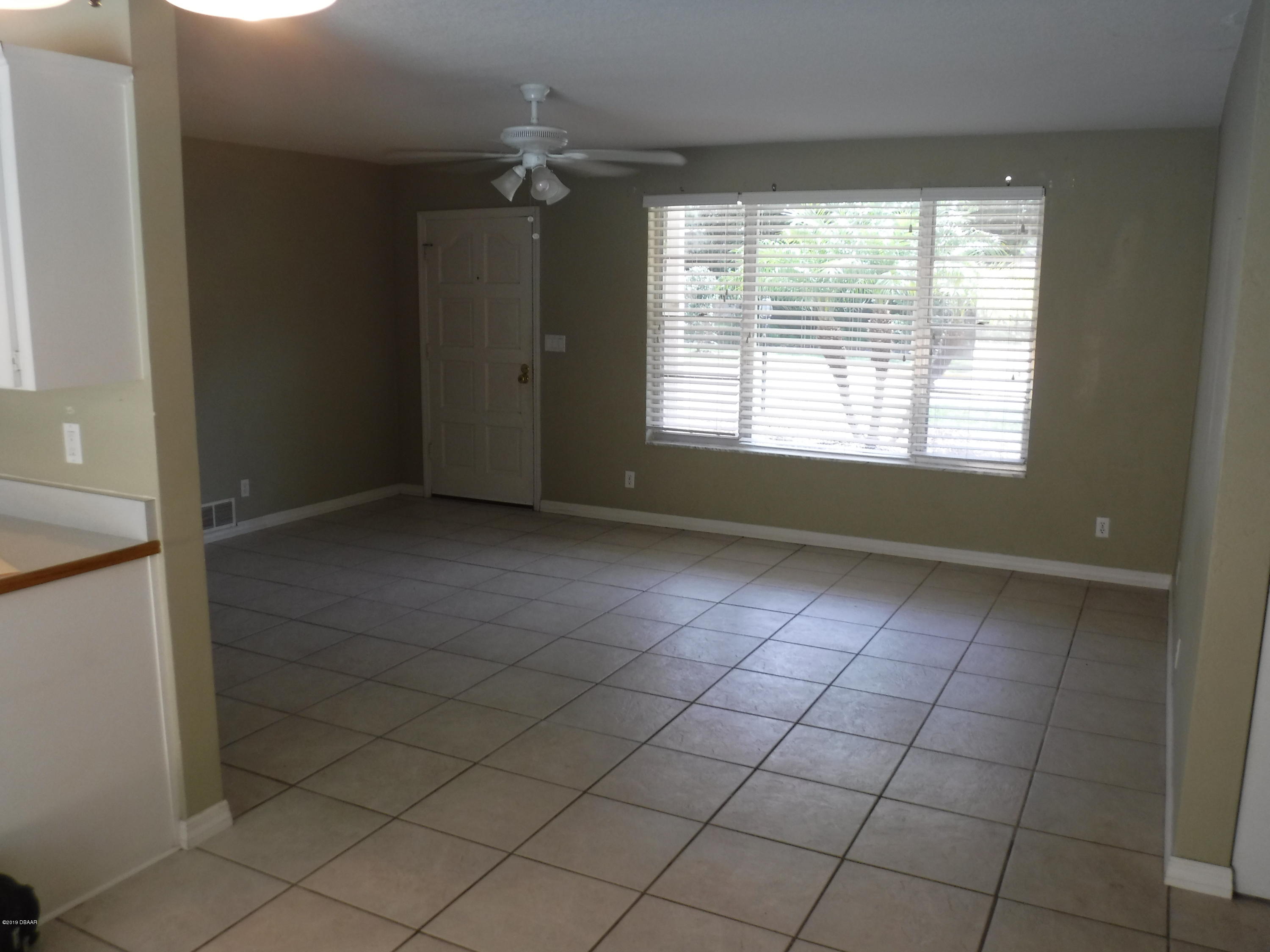 1501 Edgewater Road Daytona Beach, FL 32114 - Photo 5 of 23 DSCF0968