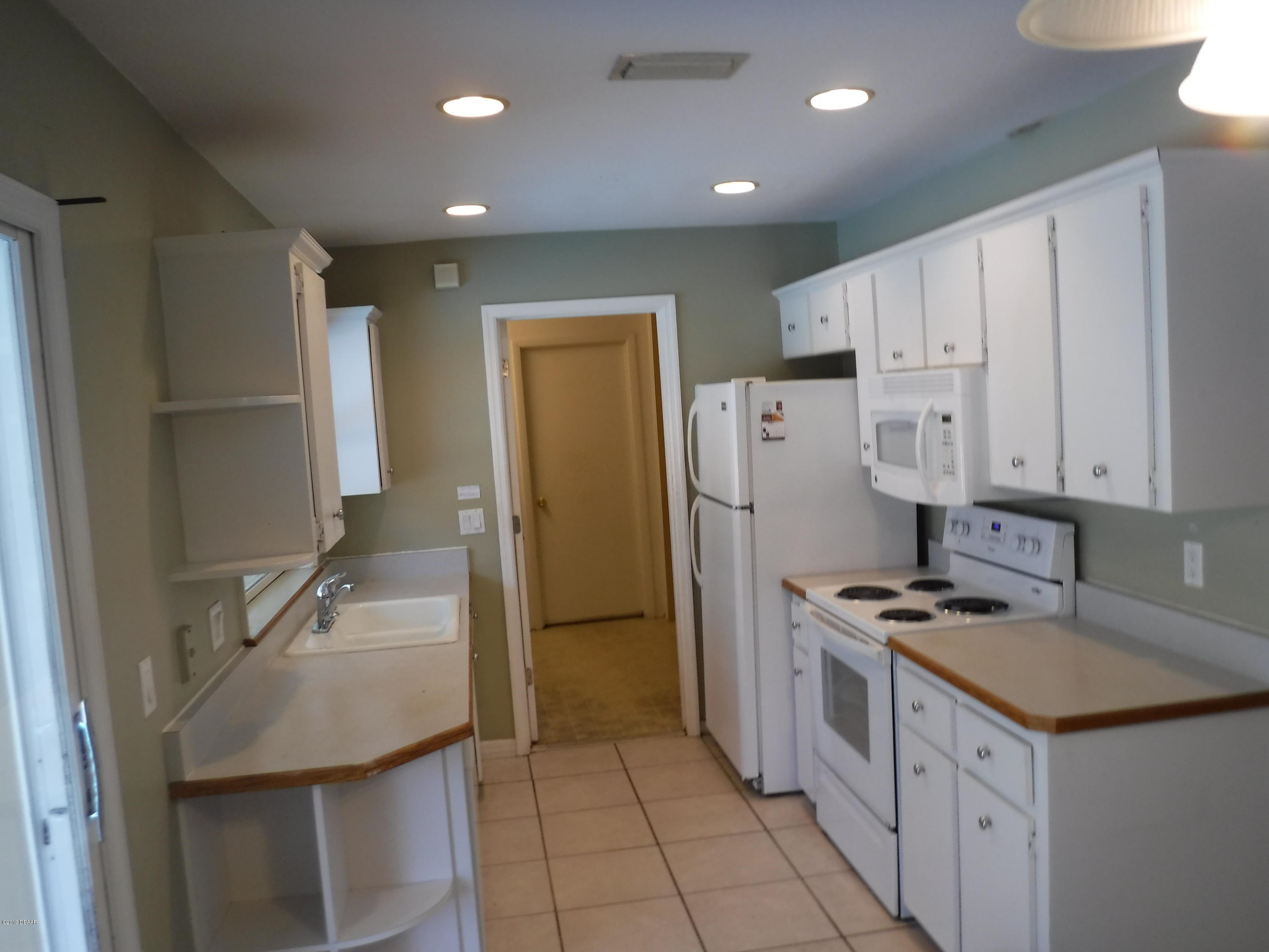 1501 Edgewater Road Daytona Beach, FL 32114 - Photo 6 of 23 DSCF0970