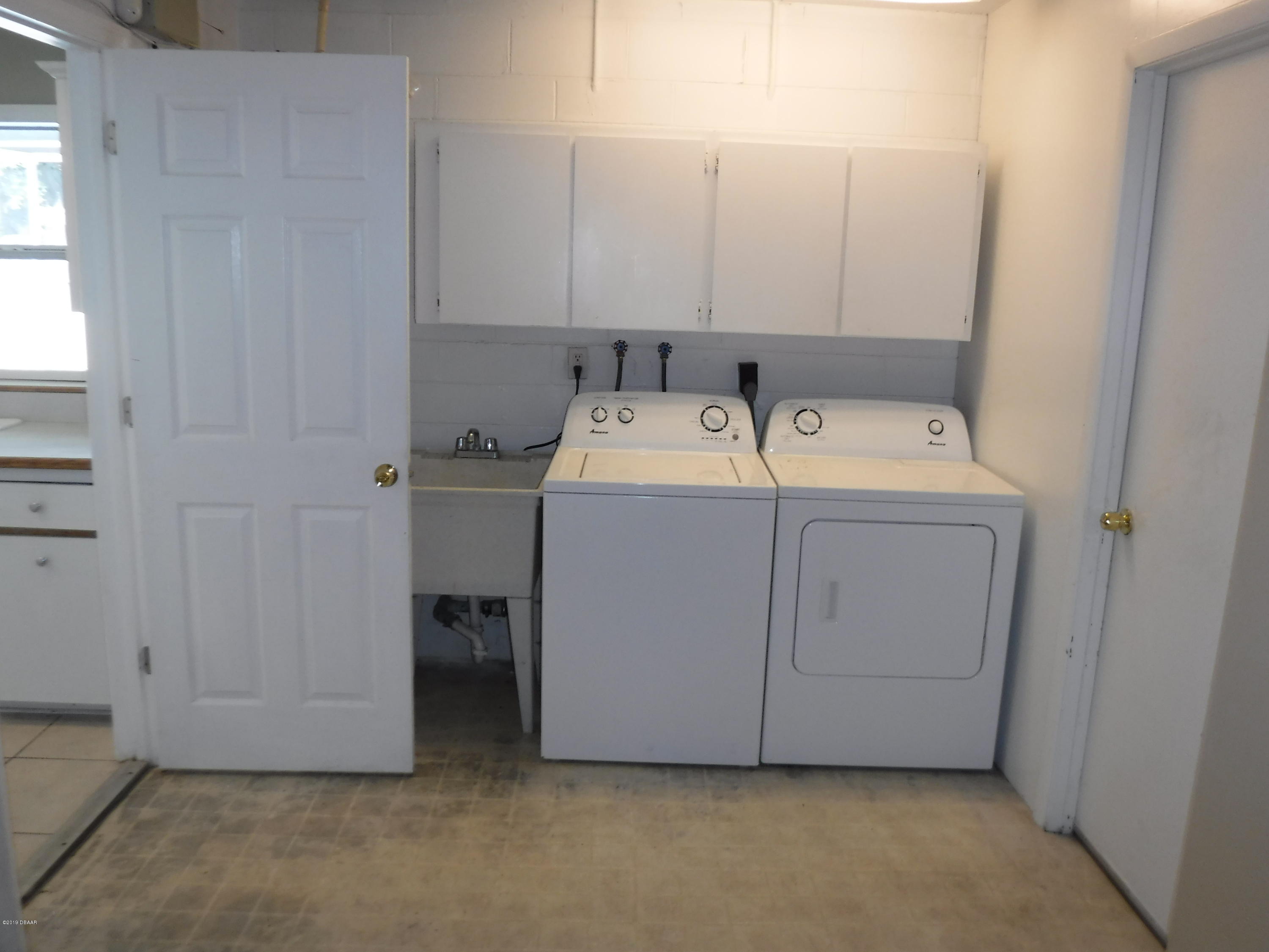 1501 Edgewater Road Daytona Beach, FL 32114 - Photo 7 of 23 DSCF0972