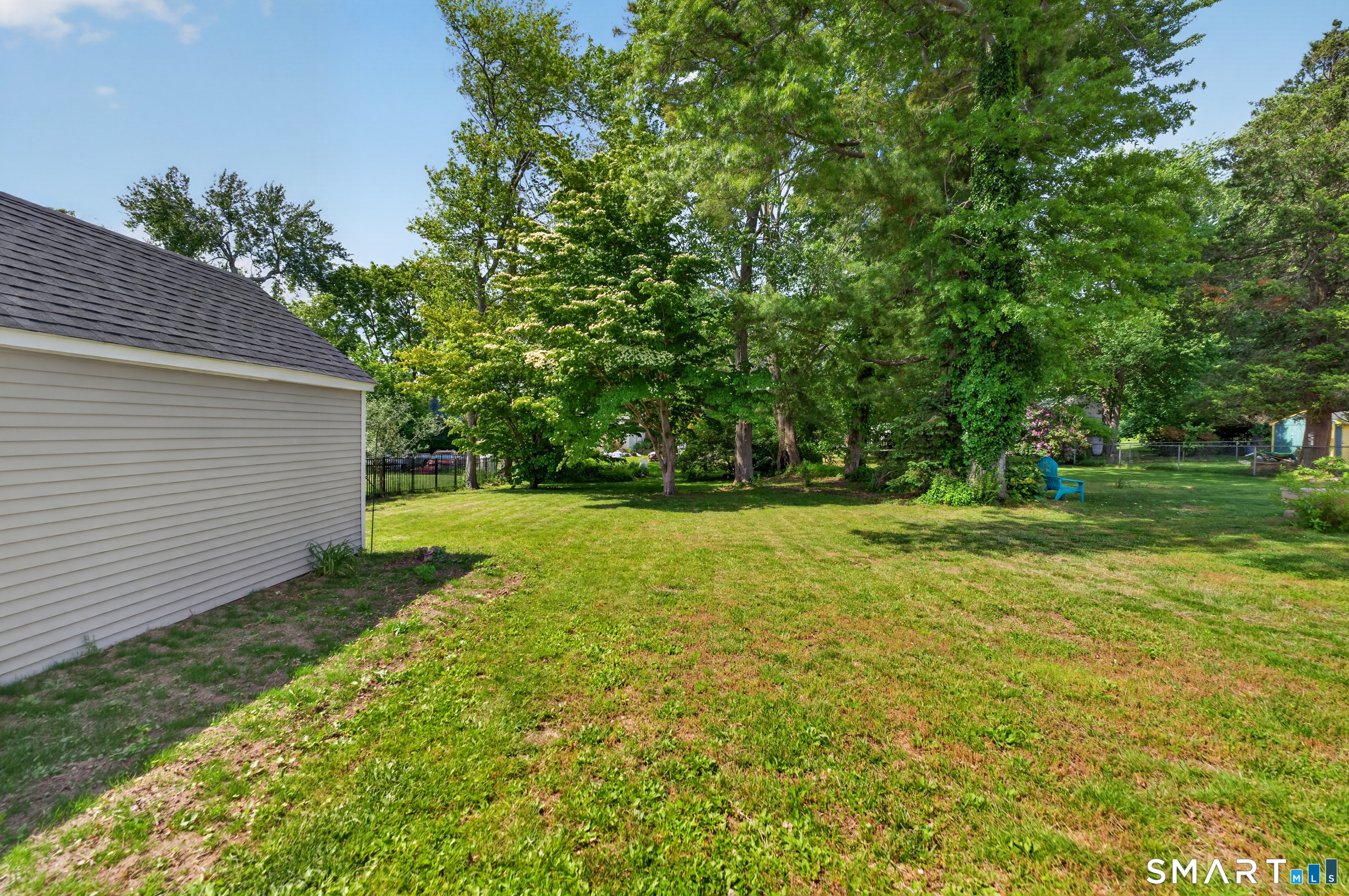 55 Woodlawn Road New London, CT 06320 - Photo 32 of 36