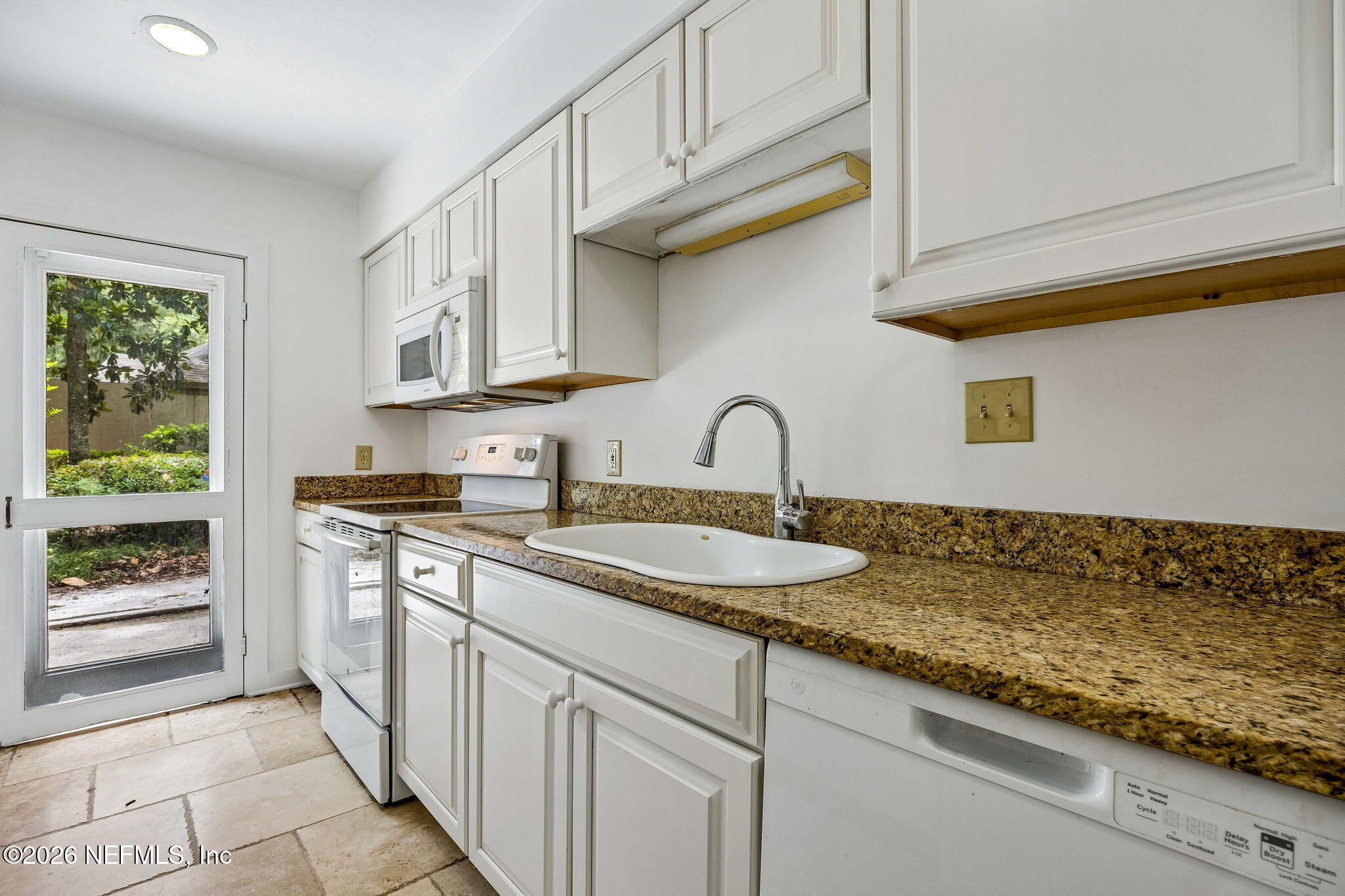 3316 Sea Marsh Road Fernandina Beach, FL 32034 - Photo 21 of 42 Adams_kitchen1