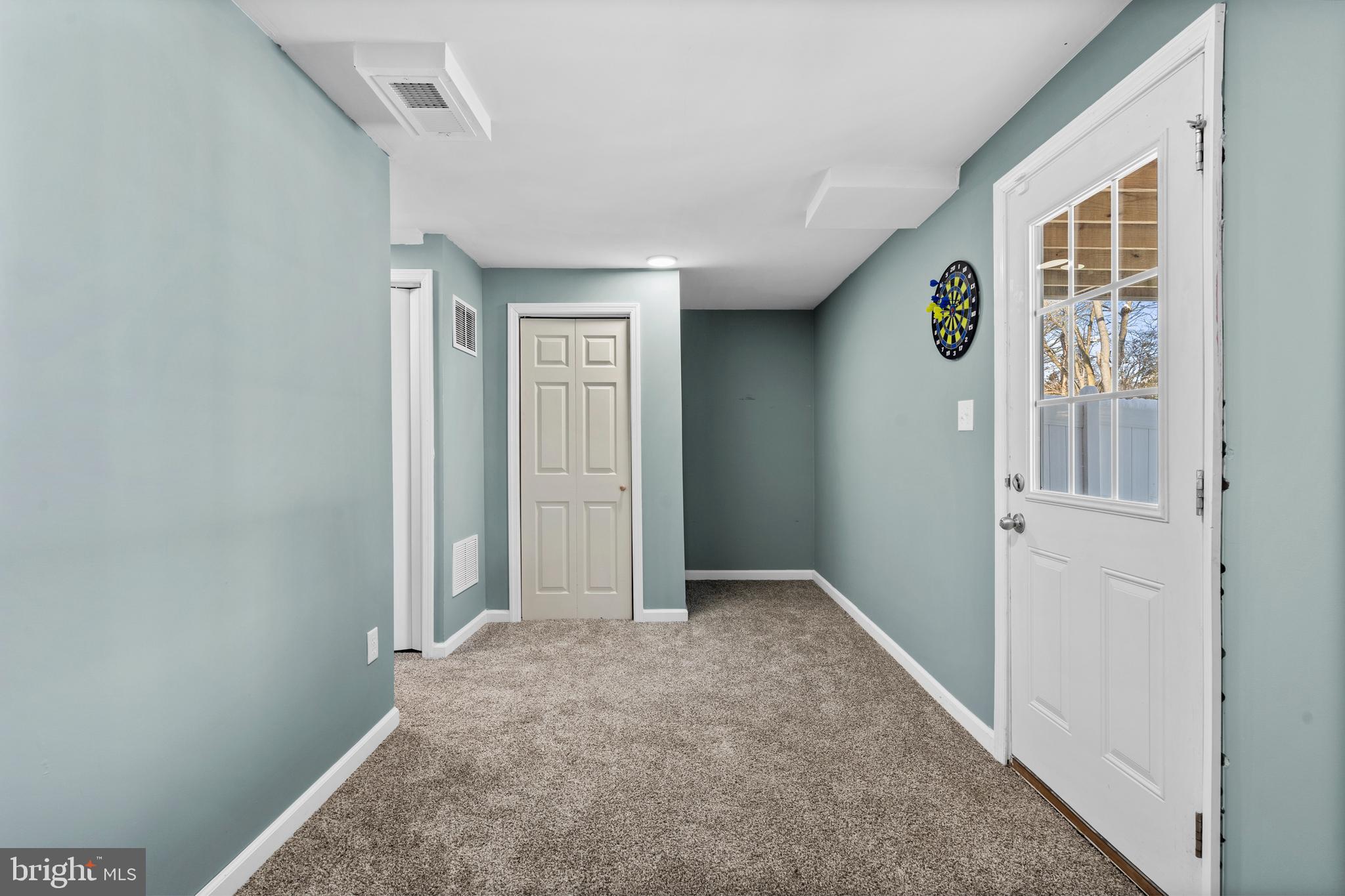 117 Comfort Road Williamstown, NJ 08094 - Photo 18 of 23 an empty room with windows