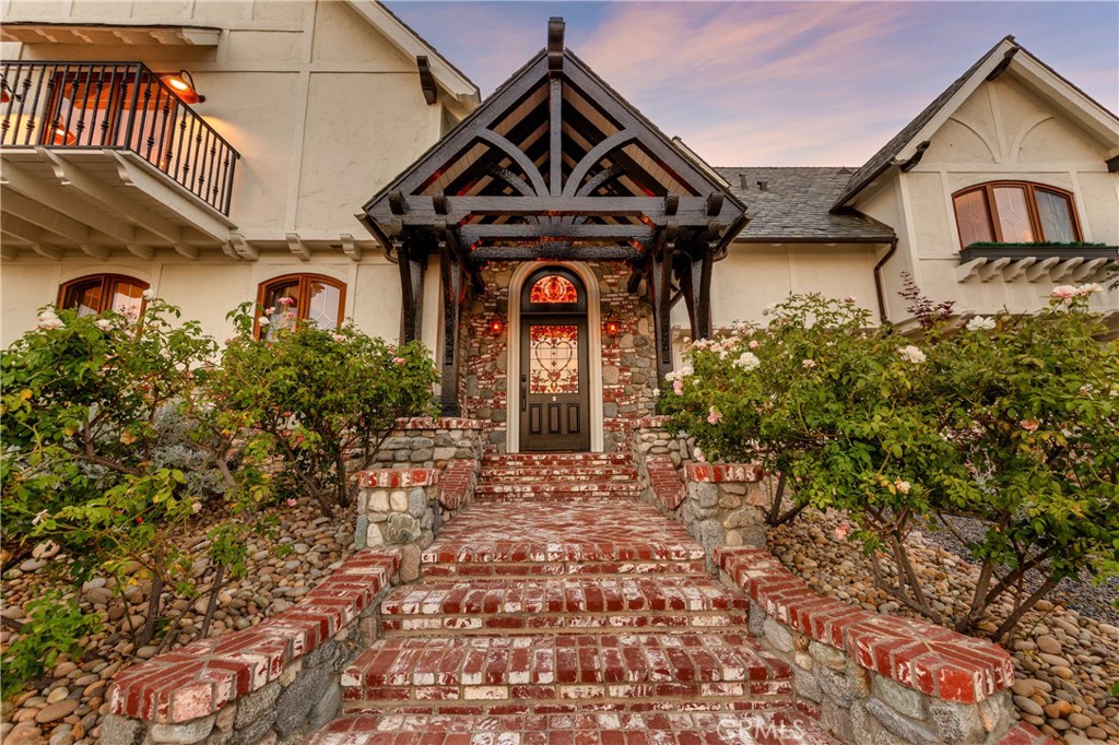 85 Saddlebow Road Bell Canyon, CA 91307 - Photo 2 of 75 a front view of a house with garden