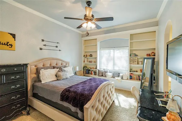 $739,900 | 1417 Briar Crossing Drive, Decatur, TX 76234