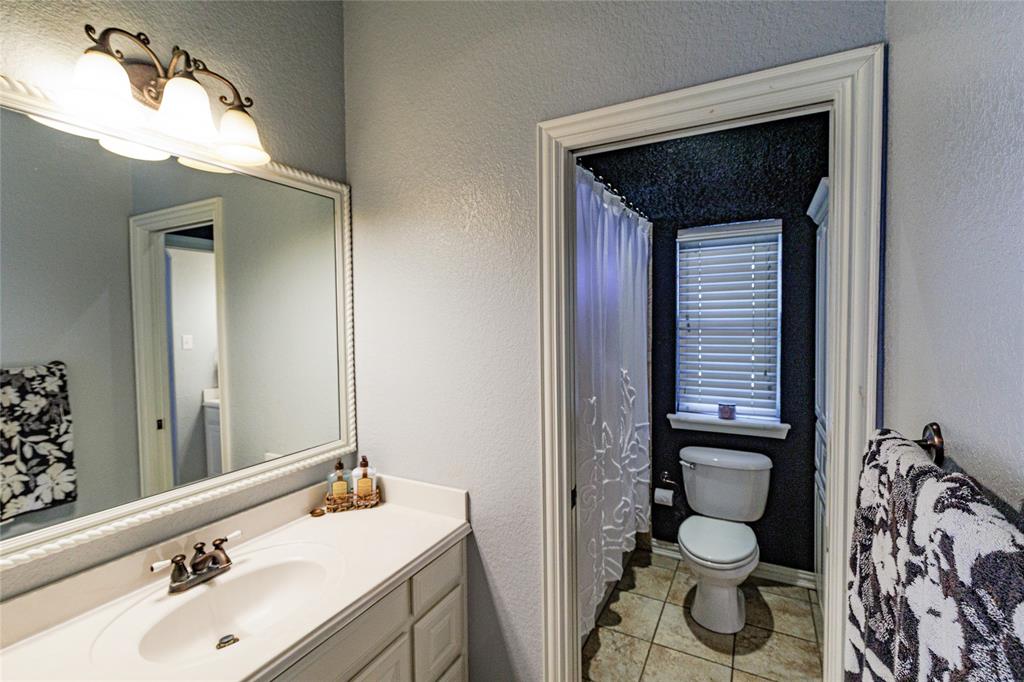 1417 Briar Crossing Drive Decatur, TX 76234 - Photo 15 of 39