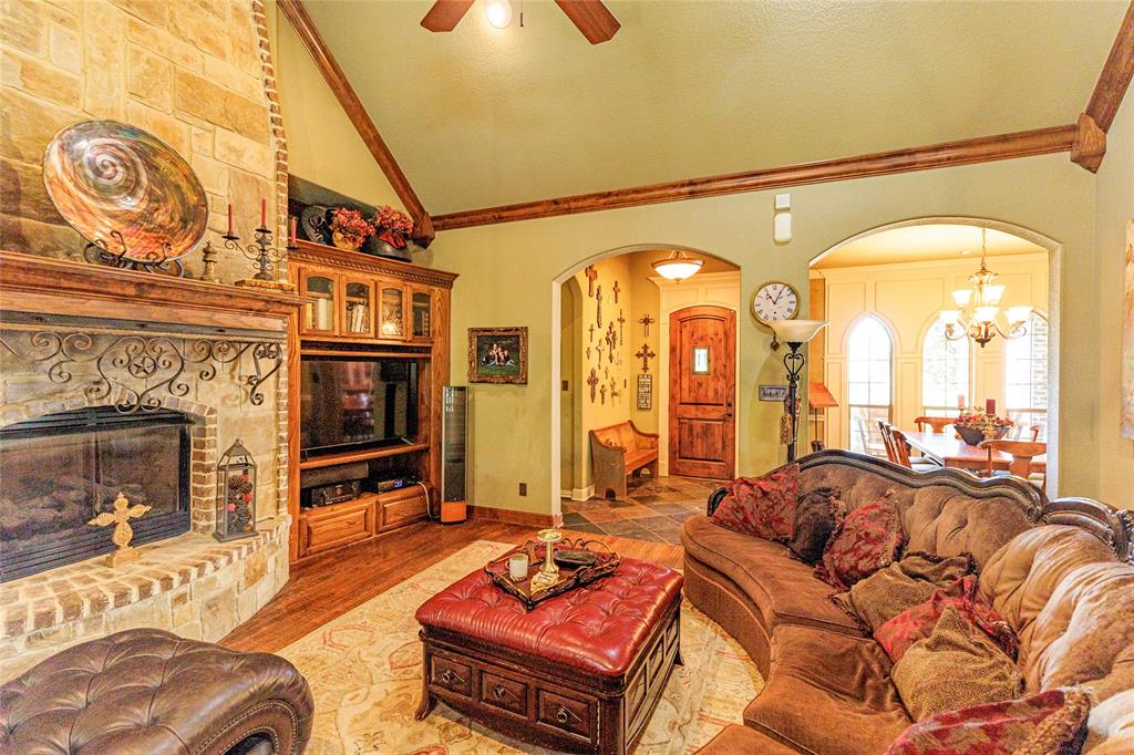 1417 Briar Crossing Drive Decatur, TX 76234 - Photo 17 of 39