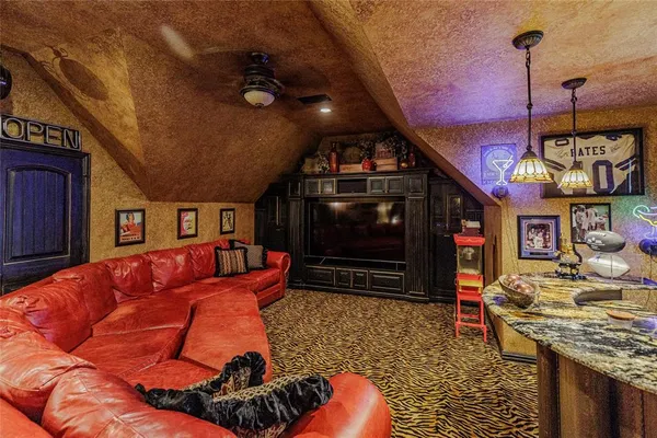 $739,900 | 1417 Briar Crossing Drive, Decatur, TX 76234