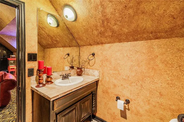 $739,900 | 1417 Briar Crossing Drive, Decatur, TX 76234