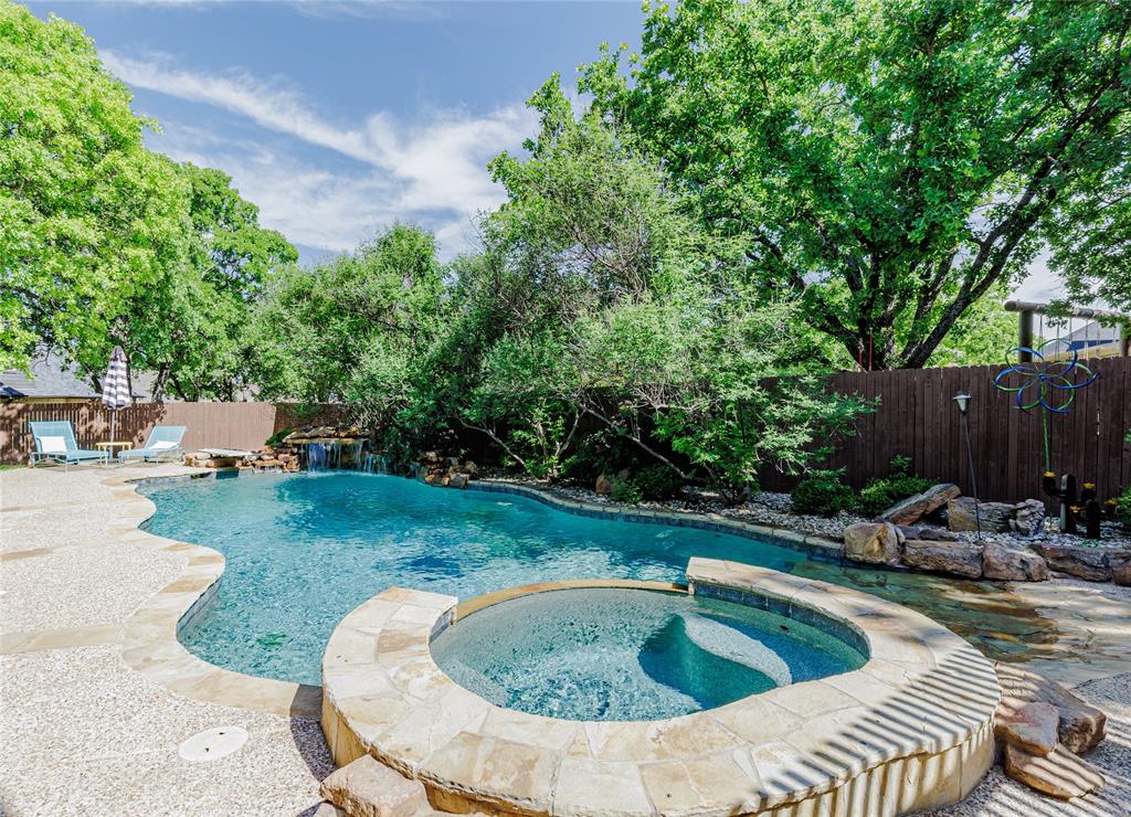 1417 Briar Crossing Drive Decatur, TX 76234 - Photo 6 of 39