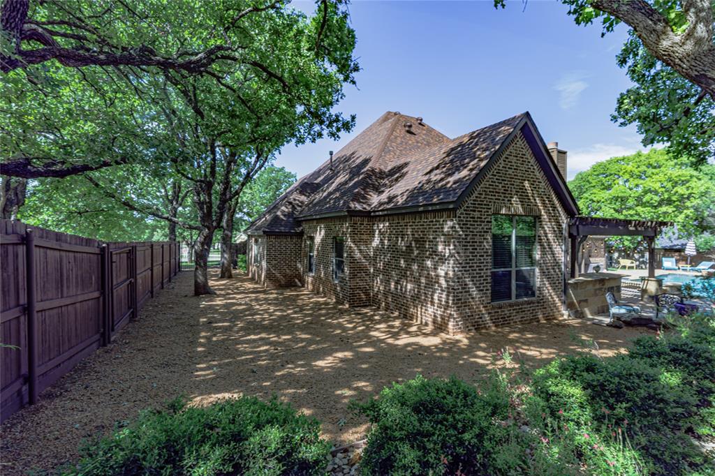 1417 Briar Crossing Drive Decatur, TX 76234 - Photo 7 of 39