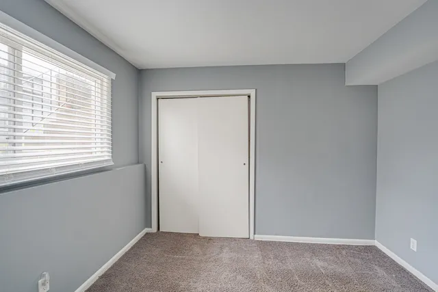 $1,700 | 839 Bishop Avenue, Unit 1, Aurora, IL 60506