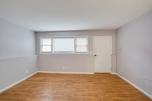 $1,700 | 839 Bishop Avenue, Unit 1, Aurora, IL 60506