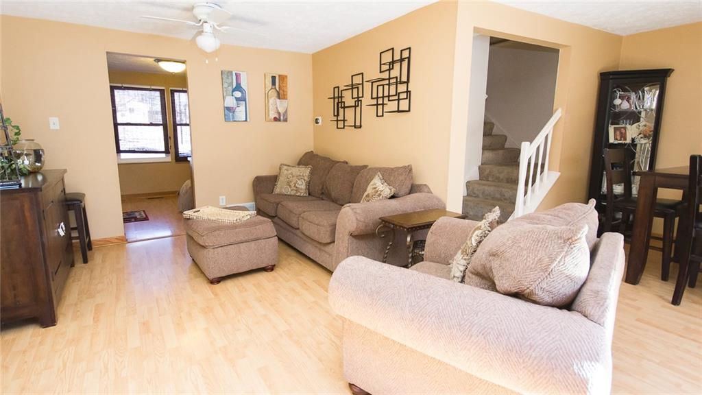 335 Ridge Point Circle Bridgeville, PA 15017 - Photo 4 of 20 Gallery Image 4