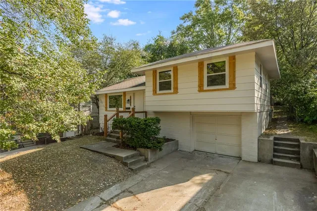 $265,000 | 4835 North Manchester Avenue, Kansas City, MO 64119