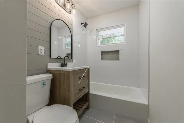 $265,000 | 4835 North Manchester Avenue, Kansas City, MO 64119