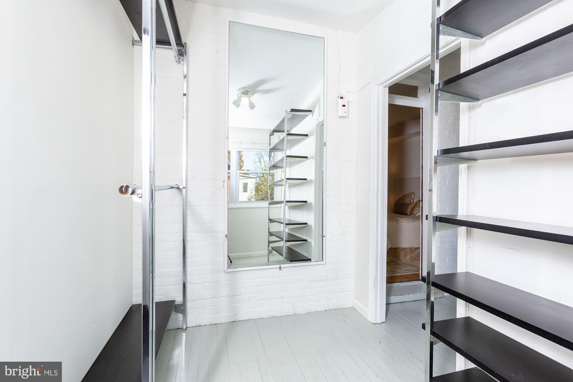 2438 Tunlaw Road Northwest Washington, DC 20007 - Photo 13 of 21 Gallery Image 13