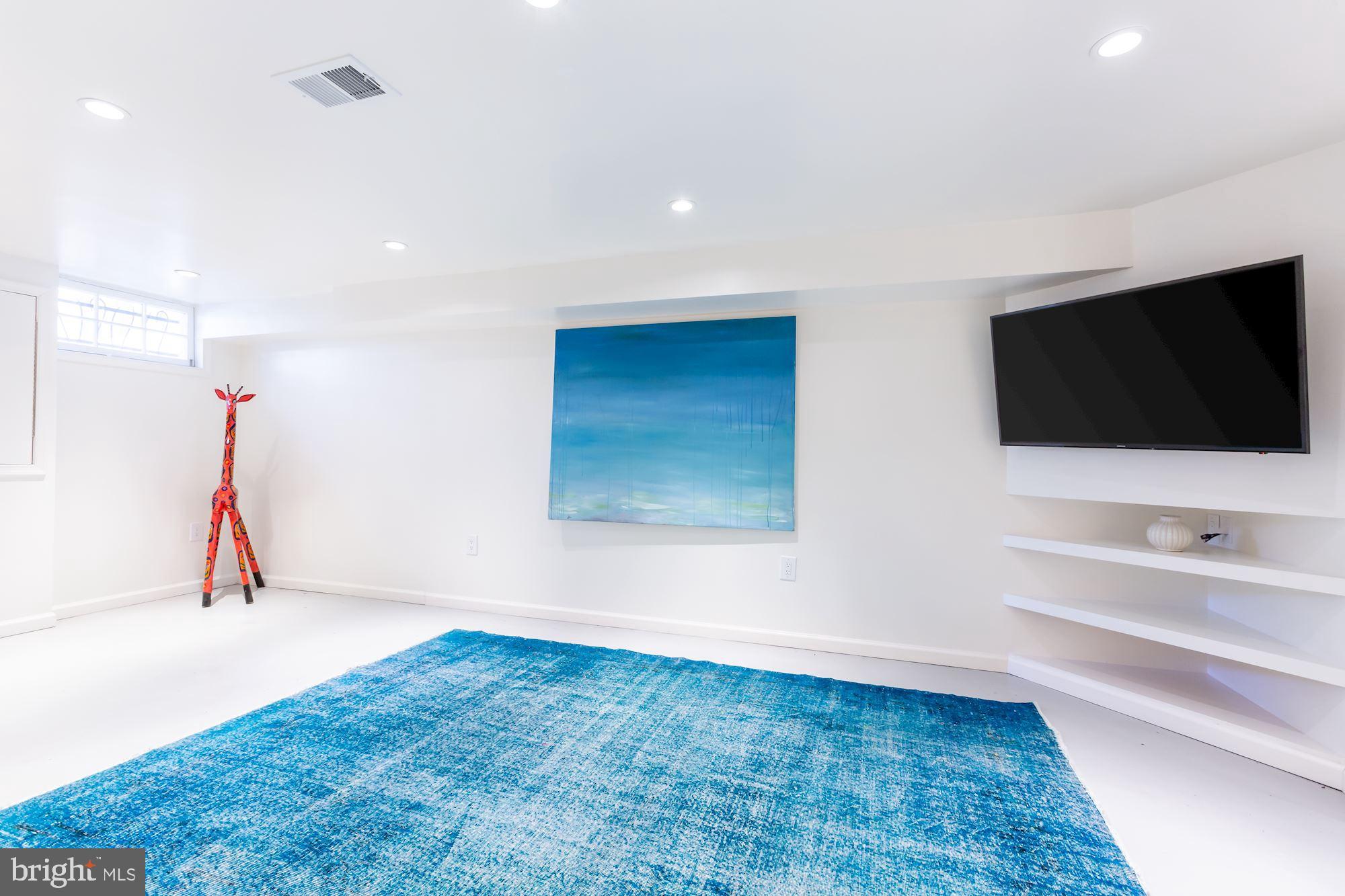 2438 Tunlaw Road Northwest Washington, DC 20007 - Photo 17 of 21 Gallery Image 17