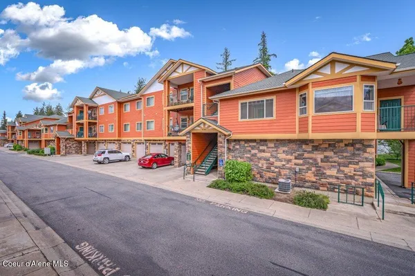 $333,000 | 6740 North Spurwing Loop, Unit 203, Coeur D'Alene, ID 83815