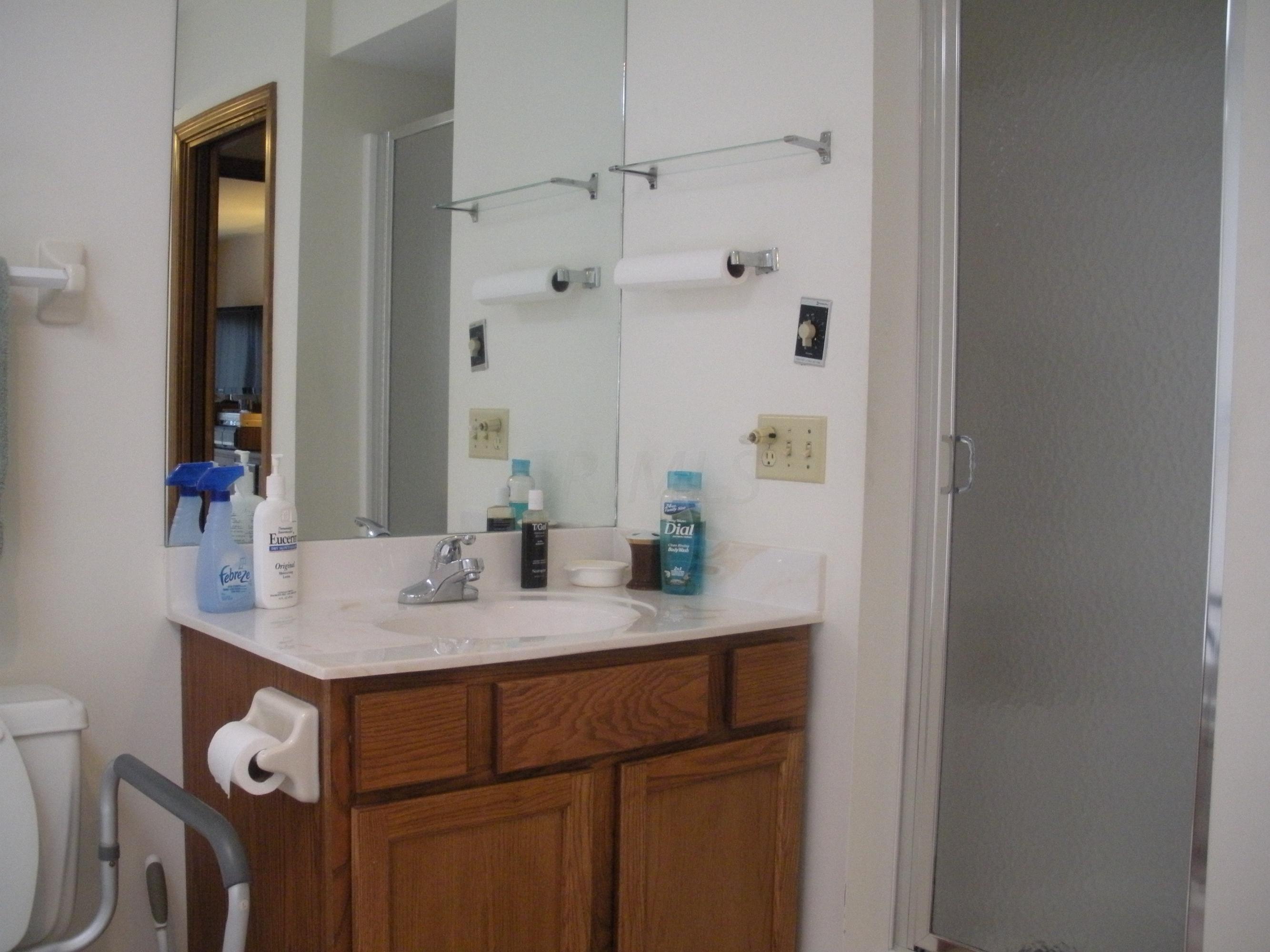 1616 Coppertree Lane Columbus, OH 43232 - Photo 17 of 22