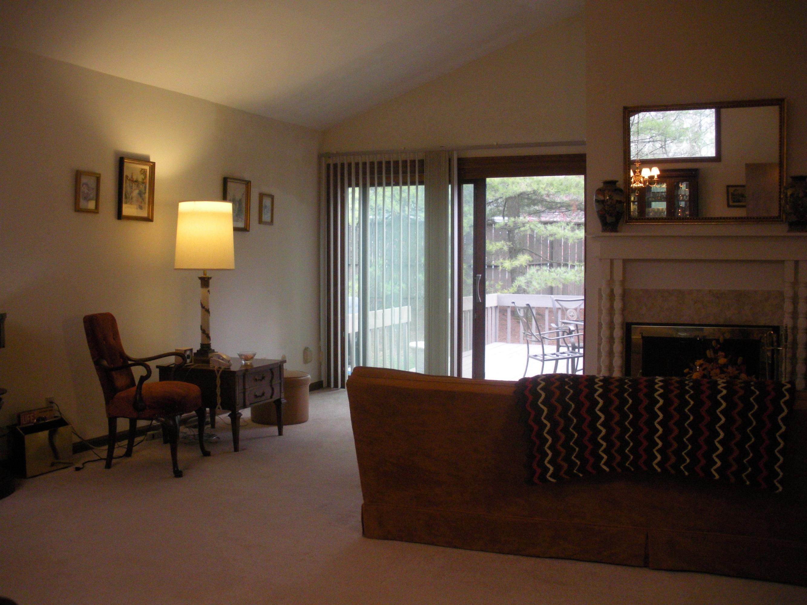 1616 Coppertree Lane Columbus, OH 43232 - Photo 4 of 22