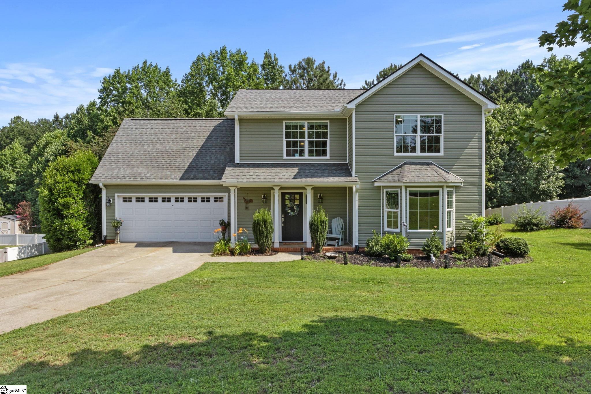 34 Perkins Court Greer, SC 29651 - Photo 1 of 37