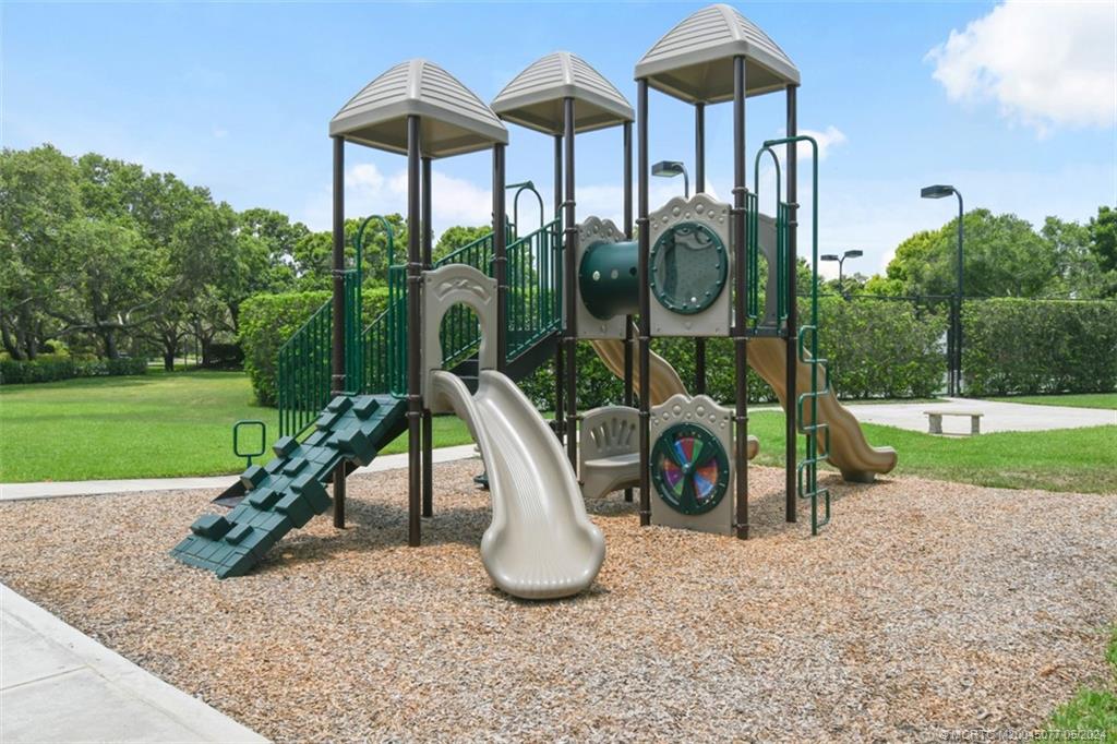 18797 Southeast River Ridge Road Jupiter, FL 33469 - Photo 71 of 72 Clubhouse Playground